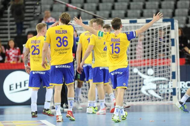 Zagreb, 26 01 2018 - Arena Zagreb, 2018 Men s European Championship EM Europameisterschaft Semi-finals, Denmark (red) - Sweden (yellow) 34:35 