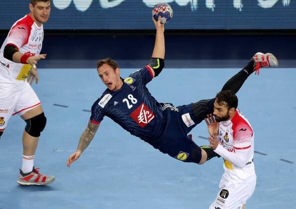 (180126) -- ZAGREB, Jan. 26, 2018 -- Valentin Porte(C) of France shoots during EHF Euro 2018 handball semifinal match between France and Spain in Zagreb, Croatia, on Jan. 26, 2018. Spain won by 27-23 . ) (SP)CROATIA-ZAGREB-HANDBALL-EHF EURO 2018-SEMIFINAL-ESP VS FRA IgorxKralj 
