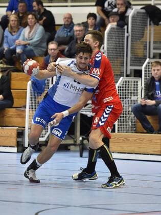 27 01 2018 handball season 2017 2018 test game friendly match HC Erlangen HCE SG BBM Bietigheim OGo Paco Barthe 22 SG BBM Bietigheim Christoph Steinert 44 HC Erlangen