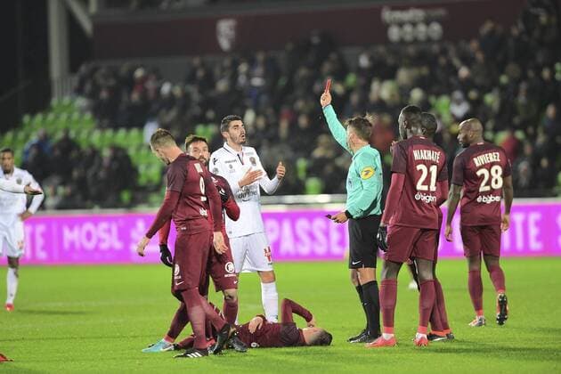 Carton rouge Lees Melou FOOTBALL: Fc Metz vs Nice , 27 01 2018 , Ligue 1, 2017 - 2018 MAO Panoramic 