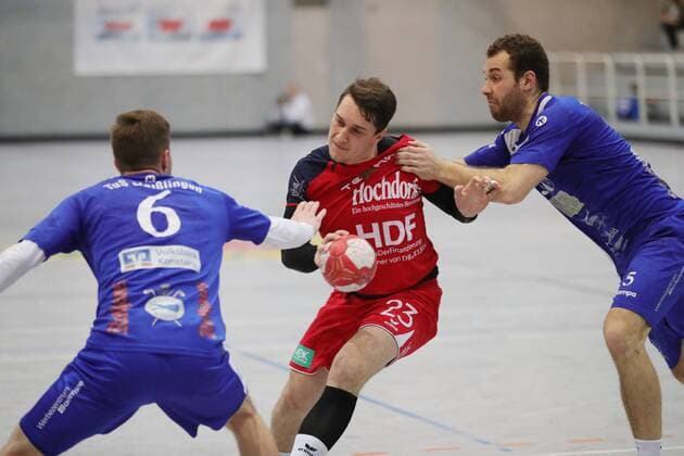 Mens BWOL TuS Steißlingen SG H2Ku Herrenberg 26 27 Dominik Rose mid SG tried to prevail against Manuel of Waheed 6 TUS and Stefan Maier 5 TUS Allendale Copyright: xPeterxPisax Eibner-Pressefotox EP_ppa