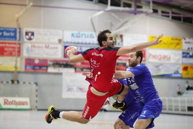Mens BWOL TuS Steißlingen SG H2Ku Herrenberg 26 27 Christian Rau SG when throwing right Stefan Maier 5, and Waheed 6 Manuel TUS Allendale Copyright: xPeterxPisax Eibner-Pressefotox EP_ppa