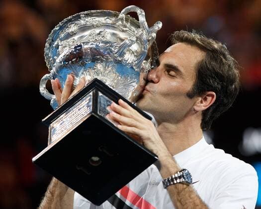 Winner ROGER FEDERER SUI with the Poakl award ceremony Tennis Australian Open 2018 Grand Slam ATP WTA Melbourne Park Melbourne Victoria Australia 28 January 2018 Copyright: xJuergenxHasenkopfx