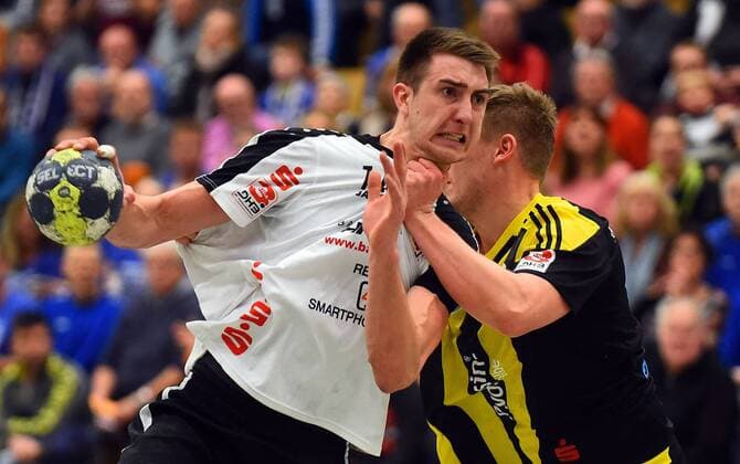28 01 2018 xpsx 3 handball League HSG Hanau SV Anhalt Bernburg v l Marc Strohl Hanau Tim Ackermann Bernburg Hanau, Hessen Germany
