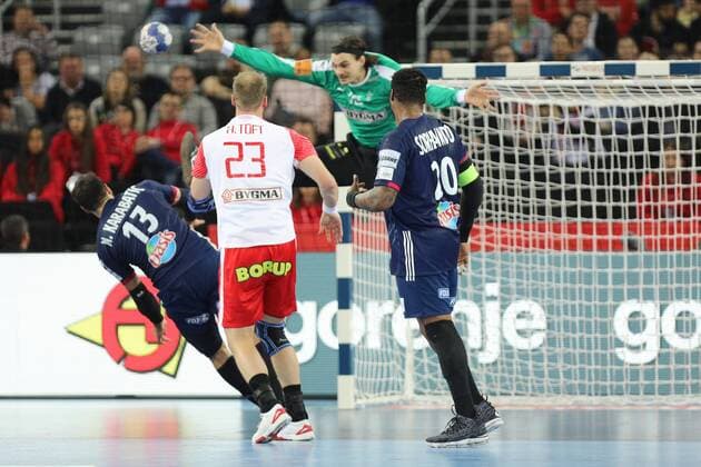 Zagreb, 28 01 2018 - Arena Zagreb, 2018 Men s European Championship EM Europameisterschaft Finals, 3rd place, France (blue) - Denmark (red) 