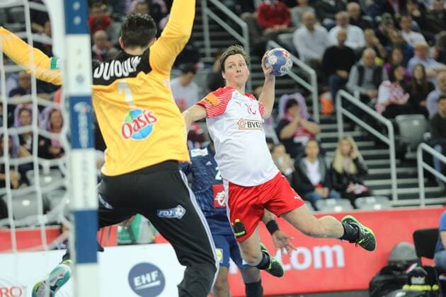 Zagreb, 28 01 2018 - Arena Zagreb, 2018 Men s European Championship EM Europameisterschaft Finals, 3rd place, France (blue) - Denmark (red) LINDBERG Hans O. (18) vs DUMOULIN Cyril (1) 