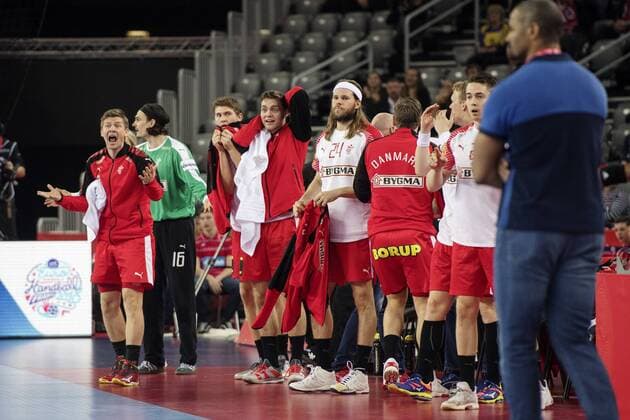 180128 Danish player pa bench reacts during the bronze medal match between Denmark and France in Handball CHAMPIONSHIP 2018 28 January 2018 in Zagreb  Copyright: FREDRIKxVARFJELL BB180128FV064