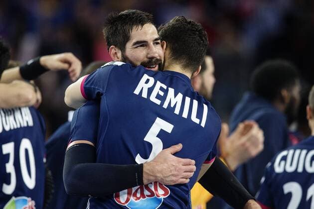 180128 France s Nikola Karabatic and Nedim Remili exults after winning the bronze medal match between Denmark and France in Handball CHAMPIONSHIP 2018 28 January 2018 in Zagreb  Copyright: FREDRIKxVARFJELL BB180128FV065