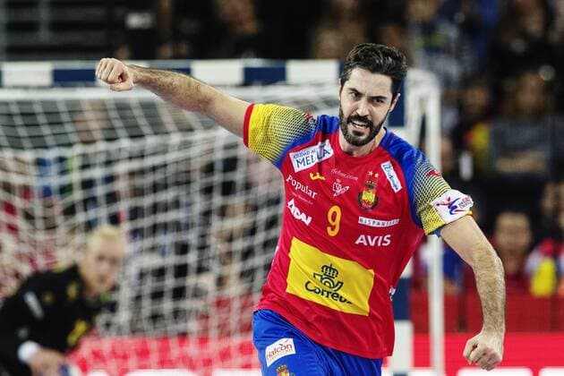 180128 Spain s Raul Entrerrios Rodriguez cheering during the final between Sweden and Spain in Handball CHAMPIONSHIP 2018 28 January 2018 in Zagreb  Copyright: FREDRIKxVARFJELL BB180128FV099