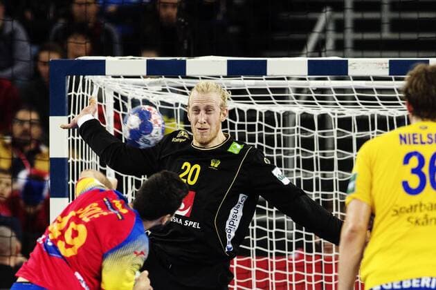 180128 Spain s Ferran Sole Sala do mal pa malvakt during Sweden s Mikael Appelgren Sweden during the final between Spain and the handball EUROPEAN CHAMPIONSHIP 2018 28 January 2018 in Zagreb  Copyright: FREDRIKxVARFJELL BB180128FV110