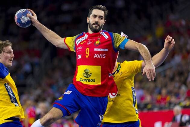 Raul Entrerrios nr 9 Spain against Jesper Nielsen Nr 36 Spain Sweden Sweden final handball EHF euro 2018 28 01 18 Zagreb Zagreb Croatia Zagreb arena Copyright: xAgentur54Gradx xFelixxKoenigx