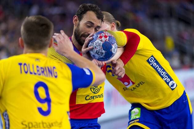 Daniel Sarmiento Nr 11 Spain against Jerry Tollbring nr 9 Sweden and Lukas Nilsson Nr 65 Spain Sweden Sweden final handball EHF euro 2018 28 01 18 Zagreb Zagreb Croatia Zagreb arena Copyright: xAgentur54Gradx xFelixxKoenigx