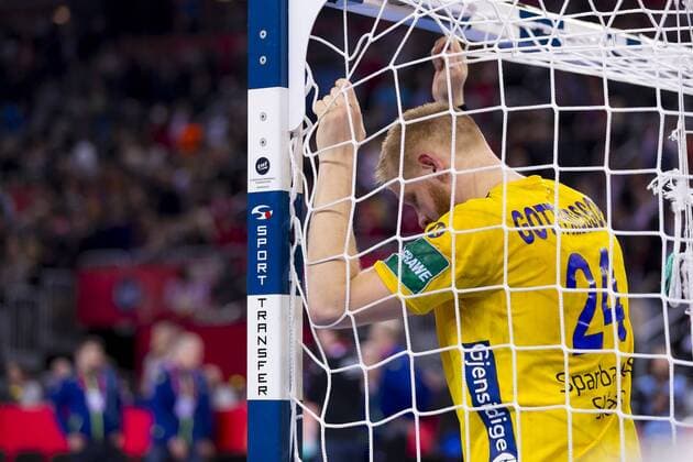 Yom Gottfridsson Nr 24 Sweden after the defeat in the final Spain Sweden final handball EHF euro 2018 28 01 18 Zagreb Zagreb Croatia Zagreb arena Copyright: xAgentur54Gradx xFelixxKoenigx