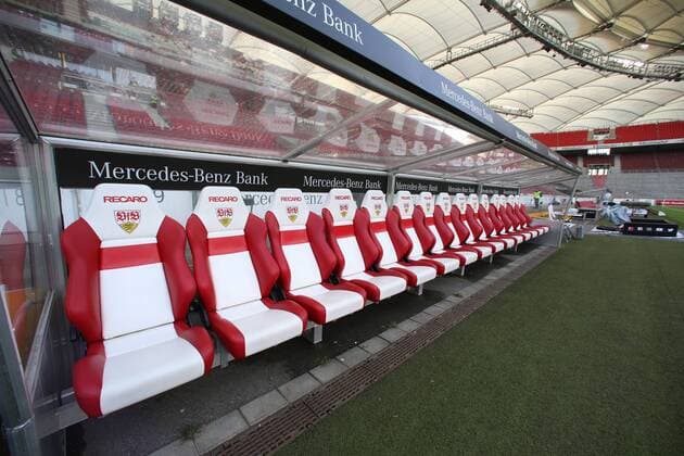27 01 2018 football GER 1 Bundesliga season 2017 2018-20 game day VfB Stuttgart FC Schalke 04 0 2 Mercedes Benz arena interior with coaches and bench xrtx
