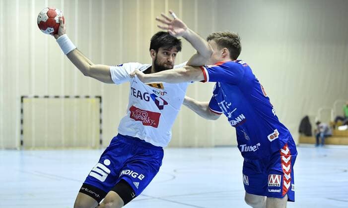 01 02 2018 handball season 2017 2018 test game friendly match HC Erlangen HCE ThSV Eisenach Ibai Meoki Etxebeste 7 ThSV Eisenach Christopher Bissel 21 HC Erlangen HCE