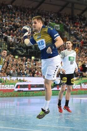 Handball men s 1 Bundesliga season 2017 18 all star game team HBL world selection Kresimir Kozina fresh on Göppingen Hendrik Pekeler Nr 13 Germany 02 02 18 Copyright: xMichaelxHundtx xMatthiasxKochx
