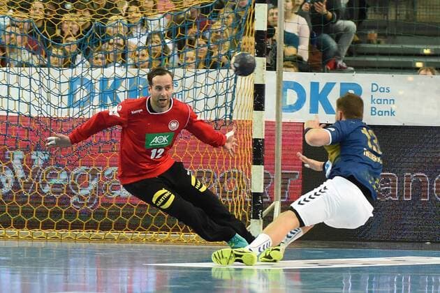 Handball men s 1 Bundesliga season 2017 18 all star game team HBL world selection TW Silvio Hamad Nr 12 Germany Christoph Tahlavi TBV Lemgo 02 02 18 Copyright: xMichaelxHundtx xMatthiasxKochx