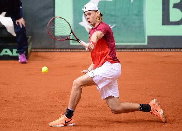 Davis Cup, Croatia - Canada, second match, Viktor Galovic - Denis Shapovalov 02.02.2018., Croatia, Osijek - First round of World Group Davis Cup, Croatia - Canada, second match, Viktor Galovic - Denis Shapovalov.  MarkoxPrpic PIXSELL