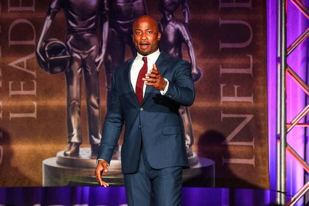 MINNEAPOLIS, MN - FEBRUARY 03: Former NFL American Football Herren USA Player and co-host for American Ninja Warrior Akbar Oluwakemi-Idowu Gbaja-Biamila hosts the Bart Starr Award during Super Bowl LII week on February 3, 2018, at the Hilton, in Minneapolis, MN. (Photo by Rich Graessle Icon Sportswire) NFL: FEB 03 Super Bowl LII Preview - Bart Starr Award Icon020318634 EDITORIAL USE ONLY