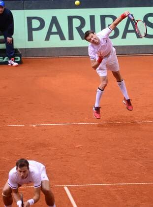 (180204) -- OSIJEK, Feb. 4, 2018 -- Daniel Nestor (R) and Vasek Pospisil of Canada compete during the third match against Marin Cilic and Ivan Dodig of Croatia at Davis Cup World Group first round match between Croatia and Canada in Osijek, Croatia, on Feb. 3, 2018. ) (SP)CROATIA-OSIJEK-TENNIS-DAVIS CUP-WORLD GROUP-1ST ROUND-DOUBLES MarkoxPrpic 