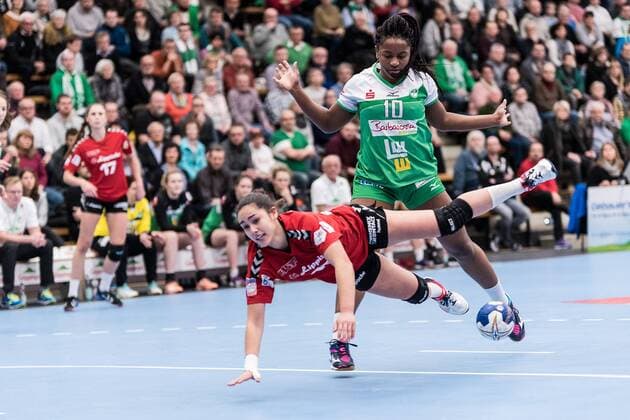Patricia Rodrigues HSG Blomberg Lippe 19 Prudence Kinlend Frisch on Göppingen 10 fresh on Göppingen against HSG Blomberg Lippe handball 1 Bundesliga women 03 02 2018 Göppingen Copyright: xEIBNER WolfgangxFrankx EP_WFK