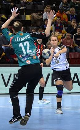 04 02 2018 Ludwigsburg Germany handball Chamions League women season 2017 2018 SG BBM Bietigheim vs Vardar Skopje v l Amandine Leynaud Skopje Mille Hundahl BBM