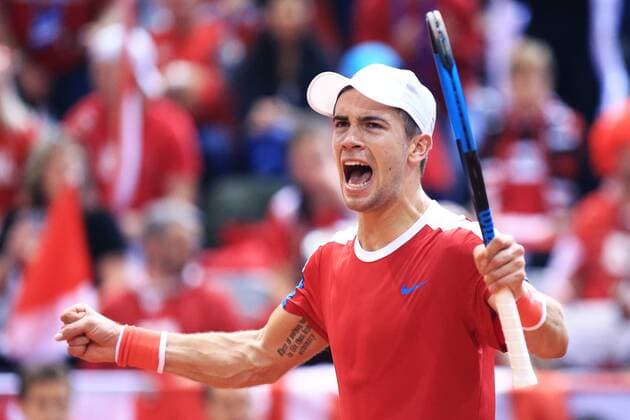 Bilder des Tages - SPORT (180205) -- OSIJEK, Feb. 5, 2018 -- Borna Coric of Croatia celebrates during a match against Denis Shapovalov of Canada at Davis Cup World Group first round between Croatia and Canada in Osijek, Croatia, on Feb. 4, 2018. Borna Coric won 3-0. ) (SP)CROATIA-OSIJEK-TENNIS-DAVIS CUP-WORLD GROUP-1ST ROUND DavorxJavorovic 