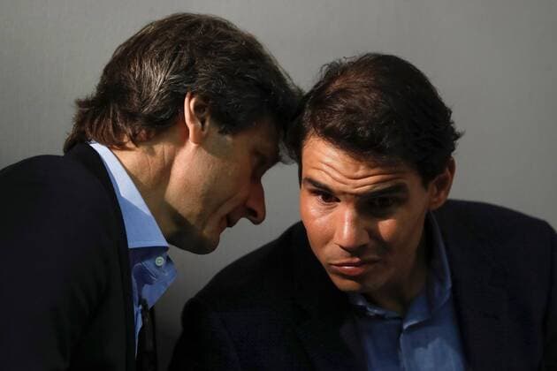 Spanish tennis player Rafa Nadal (R) attends the inauguration of a new Mapfre Tennis Clinic in Madrid, Spain, 05 February 2018. The new Mapfre Tennis Clinic specializes in treatment of tennis related injuries and recovery of players carried out by specialist. Rafa Nadal attends inauguration of new Mapfre Tennis Clinic in Madrid !ACHTUNG: NUR REDAKTIONELLE NUTZUNG!  Copyright: xEmilioxNaranjox GRAF5314 20180205-636534394554412276