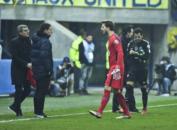 Carton rouge Trapp Kevin FOOTBALL : Coupe de France 8 e de Finale - Sochaux vs PSG 06 02 2018 MAO Panoramic 