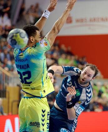 Potsdam 07 03 2018 MBS arena Sports Park airship port handball EHF Cup second round Füchse BERLIN agai St Raphael Var FRA 21 26 fltr Adrien DIPANDA 32 St Raphael of Andreas Steffen FAETH FÄTH 23 foxes