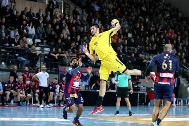 (GFCA Handball) vs Luka StepanÄiÄ‡ (PSG Handball) HANDBALL : GFC Ajaccio vs Paris Saint Germain - Coupe De France - 07 02 2018 GerardPierlovisi Panoramic 