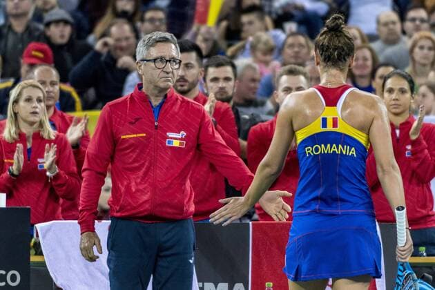 February 10, 2018: Florin Segarceanu the team captain of Romania and Irina Begu (ROU) during the FED Cup by BNP 2018 game between Romania and Canada at Sala Polivalenta, Cluj-Napoca, Romania ROU. Copyright: Cronos Catalin Soare  Copyright: xCronos CatalinxSoarex crfcs10022018118513