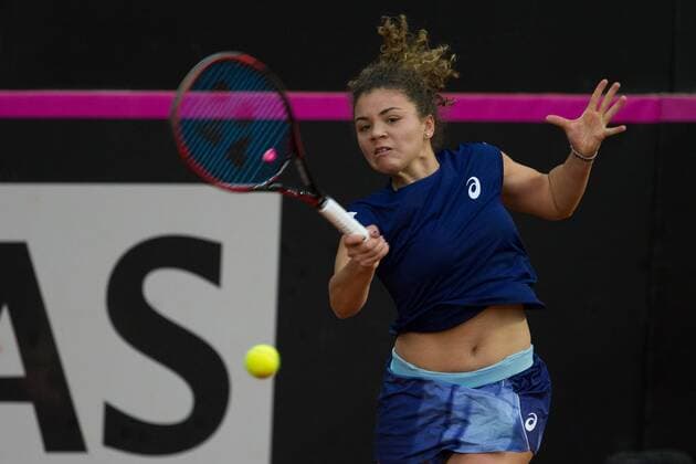 February 10, 2018 - Chieti, CH, Italy - Jasmine Paolini of Italy team during 2018 Fed Cup BNP Paribas World Group II First Round match between Italy and Spain at Pala Tricalle Sandro Leombroni on February 10, 2018 in Chieti, Italy. Jasmine Paolini v Carla Suarez Navarro - Fed Cup BNP Paribas World Group II First Round  - ZUMAn230 20180210_zaa_n230_297 Copyright: xDaniloxDixGiovannix