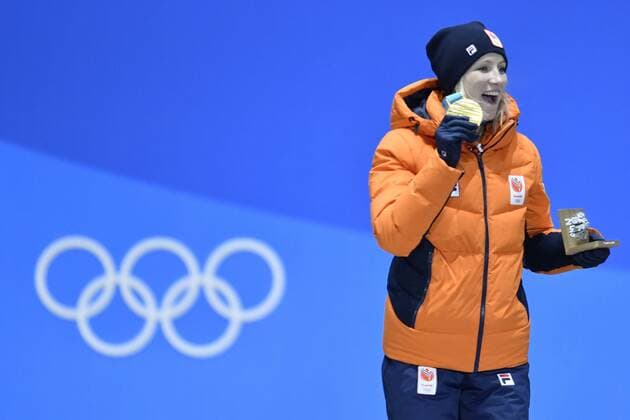 PyeongChang 2018, Eisschnelllauf, 3000m Damen, Siegerehrung 11-02-2018 ALGEMEEN: MEDAL PLAZA OLYMPISCHE SPELEN: Olympic Games Olympische Spiele Olympia OS PEYONGCHANG 2018 Carlijn Achtereekte wint goud op de 3.000 meter Foto: Sander Chamid xVIxVIxImagesx xSoenarxChamidxsportfotografiexIVx 10032300