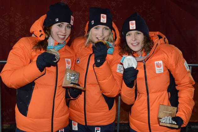 February 11, 2018 - Pyeongchang, South Korea - ANTOINETTE DE JONG , CARLIJN ACHTEREEKTE and IREEN WUST pose with their medals from the Ladies 3000 meter Speed skating Eisschnelllauf event in the PyeongChang Olympic Games Olympische Spiele Olympia OS PyeongChang 18: Speed Skating Women - ZUMAl132 20180211_zap_l132_023 Copyright: xChristopherxLevyx