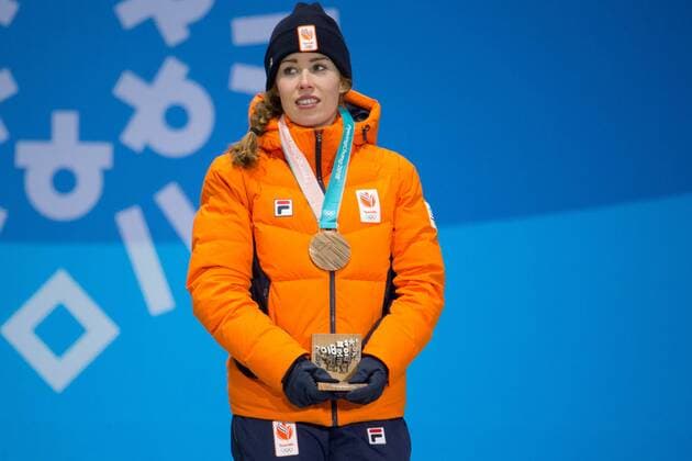 Ladies 3000m Speed skating Eisschnelllauf bronze medalist Antoinette de Jong of the Netherlands stands on the podium during a medal ceremony for the Pyeongchang 2018 Winter Olympics, at the Olympic Medal Plaza in Daegwalnyeong, South Korea, on February 11, 2018.  OLY20180211120 MATTHEWxHEALEY