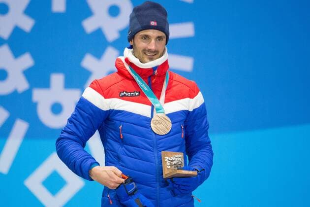 Men s cross-country skiing 15km + 15km skiathalon bronze medalist Hans Christer Holund of Norway stands on the podium during a medal ceremony for the Pyeongchang 2018 Winter Olympics, at the Olympic Medal Plaza in Daegwalnyeong, South Korea, on February 11, 2018.  OLY20180211149 MATTHEWxHEALEY