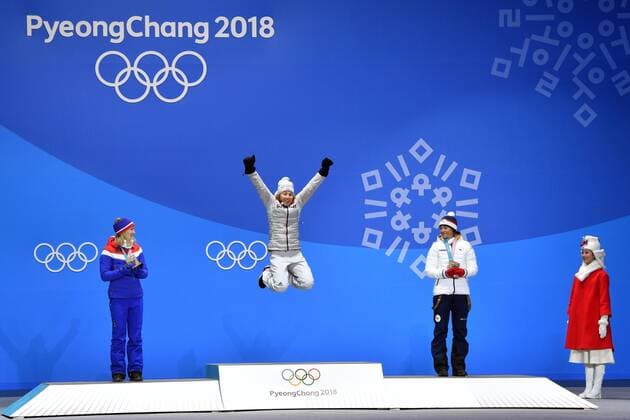 Laura DAHLMEIER GER Olympic champion 1 square gold medallist gold gold medal Olympic champion cheering joy excitement joy jump re Veronika VITKOVA CZE 3 square bronze bronze medal bronze medal winner li MARTE OLSBU NOR 2 square silver silver medal Silver medalist winners medals victory ceremony Olympic medals Plaza on 11 02 2018 biathlon women s 7 5 km Sprint Sprint of women Winter Olympics 2018 from 09 02 25 02 2018 in PyeongChang of South Korea