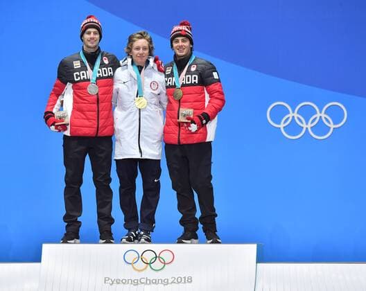 (180211) -- PYEONGCHANG, Feb. 11, 2018 -- Champion Redmond Gerard of the United States (C), second-placed Max Parrot of Canada (L) and third-placed Mark Mcmorris of Canada react during the medal ceremony of men s snowboard slopestyle at the 2018 PyeongChang Winter Olympic Games Olympische Spiele Olympia OS at the Phoenix Snow Park in PyeongChang, South Korea, on Feb. 11, 2018. ) (SP)OLY-SOUTH KOREA-PYEONGCHANG-SNOWBOARD-MEN S SLOPESTYLE-MEDAL CEREMONY LuixSiuxWai 
