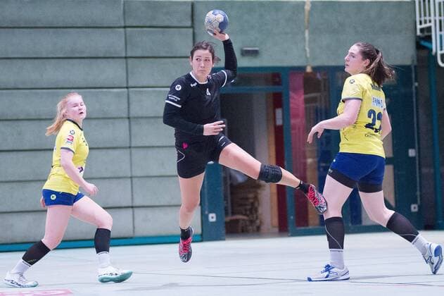 Alexandra Kubasta 04 TuS Metzingen 2 scoring Dynamics TuS Metzingen 2 against SV Allensbach 3 handball Bundesliga season southern ladies season 2017 2018 11 02 2018 Metzingen Copyright: xEIBNER NicolasxWoernx EP_NWN