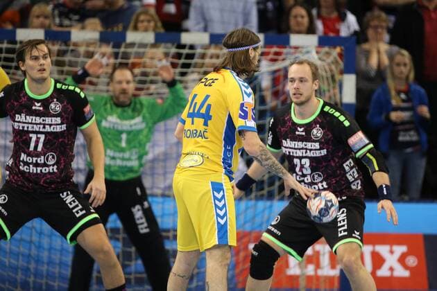 SG Flensburg Handewitt PGE Vive Kielce EHF Champions League Flensburg 11 02 18 Flensburg 11 02 18 sports handball VELUX EHF Champions League season 2017 2018 group stage SG Flensburg Handewitt PGE Vive Kielce Dean Bombac KS Kielce 44 Henrik Toft Hansen SG Flensburg Handewitt 23 Magnus Roed-SG Flensburg Handewitt 77 xmmkx