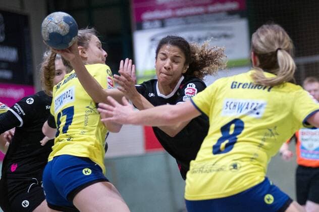 Dalvi Amega 05 TuS Metzingen 2 duel Dynamics continues by TuS Metzingen 2 against SV Allensbach 3 handball Bundesliga season southern ladies season 2017 2018 11 02 2018 Metzingen Copyright: xEIBNER NicolasxWoernx EP_NWN