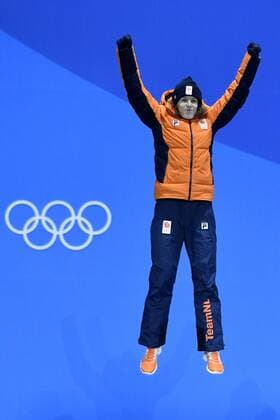 11-02-2018 ALGEMEEN: MEDAL PLAZA OLYMPISCHE SPELEN: Olympic Games Olympische Spiele Olympia OS PEYONGCHANG 2018 Ireen Wust (JustLease.nl) wint zilver op de 3.000 meter. Foto: Sander Chamid xVIxVIxImagesx xSoenarxChamidxsportfotografiexIVx 10045243
