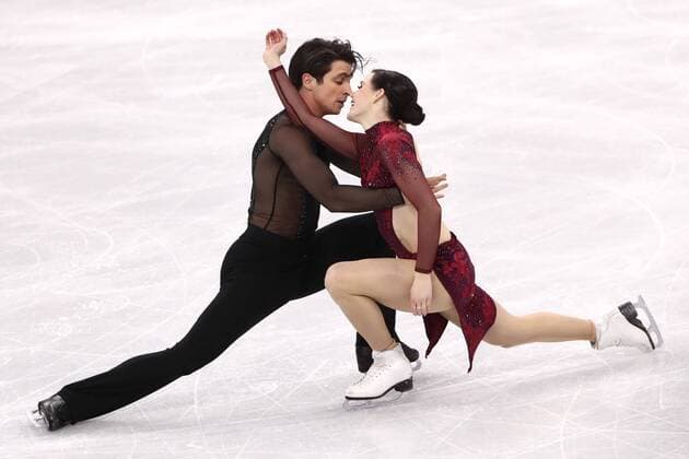 GANGNEUNG, SOUTH KOREA â€“ FEBRUARY 12, 2018: Ice dancers Tessa Virtue and Scott Moir of Canada perform their free dance as part of the Figure skating Eiskunstlauf team event at the 2018 Winter Olympic Games Olympische Spiele Olympia OS at the Gangneung Ice Arena. Valery Sharifulin TASS  TS07368F