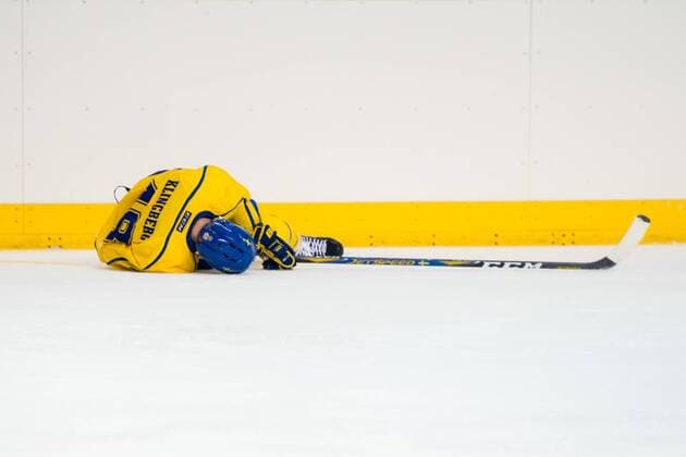 180212 Carl Klingberg of Sweden in pain during the Men s Ice Hockey International Friendly match between Australia and Canada during day three of the 2018 Winter Olympics on February 12 2018 in Incheon Photo Petter Arvidson BILDBYR N code PA 91961  Copyright: PETTERxARVIDSON BB180212PA068