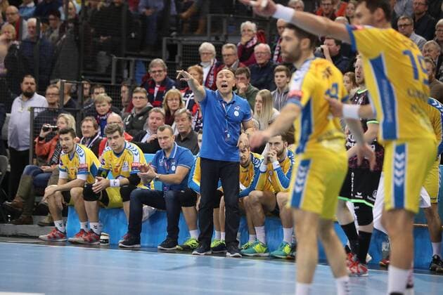 Flensburg 11 02 18 sports handball VELUX EHF Champions League season 2017 2018 group stage SG Flensburg Handewitt PGE Vive Kielce Talant Dujszebajew KS Kielce coach gestures Flensburg Schleswig-Holstein of Germany Flens arena Copyright: xAgentur54Gradx xSpeedphotosx