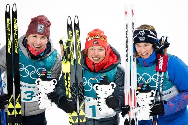 Themen der Woche - SPORT Bilder des Tages - SPORT 180212 Anastasiya Kuzmina of Slovakia, Silver, Laura Dahlmeier of Germany, gold, and Anais Bescond of France, Bronze, celebrates after the Women s Biathlon 10km Pursuit during day three of the 2018 Winter Olympics on February 12, 2018 in Pyeongchang. Photo: Jon Olav Nesvold BILDBYRN kod JE 160156 *** 180212 Anastasiya Kuzmina of Slovakia Silver Laura Dahlmeier of Germany gold and Anais Bescond of France Bronze celebrates after the Women s Biathlon 10 km Pursuit during day three of the 2018 Winter Olympics on February 12 2018 in Pyeongchang Photo Jon Olav Nesvold BILDBYR N code JE 160156  Copyright: JONxOLAVxNESVOLD BB180212BB239