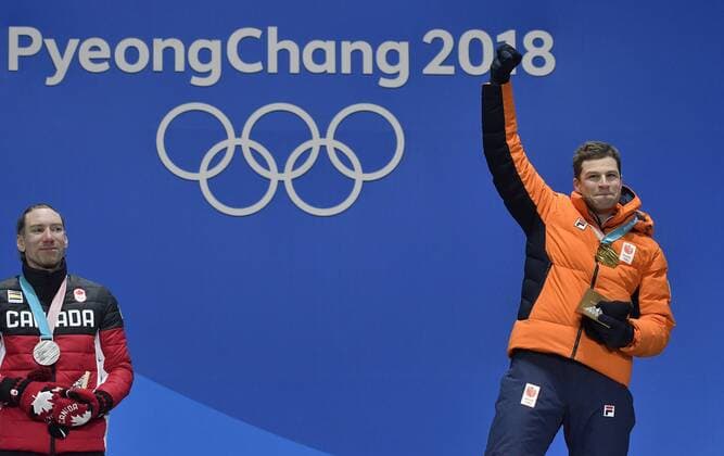 12-02-2018 ALGEMEEN: MEDAL PLAZA OLYMPISCHE SPELEN: Olympic Games Olympische Spiele Olympia OS PEYONGCHANG 2018 Sven Kramer (Team Lottonl-Jumbo) wint Olympisch goud op de 5.000 meter, links Ted Jan Bloemen (CAN) Foto: Sander Chamid xVIxVIxImagesx xSoenarxChamidxsportfotografiexIVx 10047944
