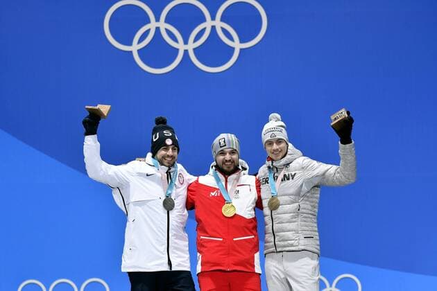 12-02-2018 ALGEMEEN: MEDAL PLAZA OLYMPISCHE SPELEN: Olympic Games Olympische Spiele Olympia OS PEYONGCHANG 2018 Huldiging vlnr. Chris MAZDZER,(USA), David GLEIRSCHER (AUT) en Johannes LUDWIG (GER) Foto: Soenar Chamid xVIxVIxImagesx xSoenarxChamidxsportfotografiexIVx 10048437