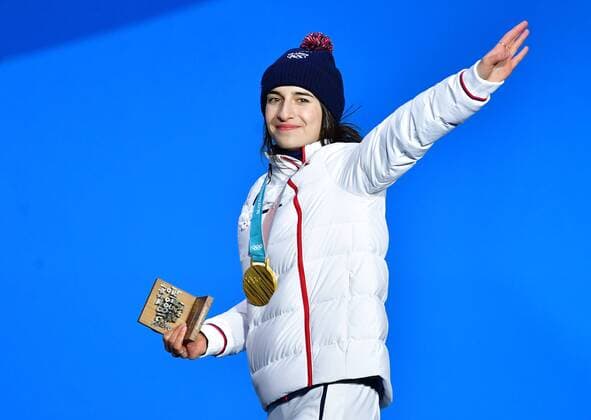 Gold medalist France s Perrine Laffont celebrates during the medal ceremony for Ladies Moguls during the Pyeongchang 2018 Winter Olympics in Pyeongchang, South Korea, on February 12, 2018.  OLY20180212346 KEVINxDIETSCH